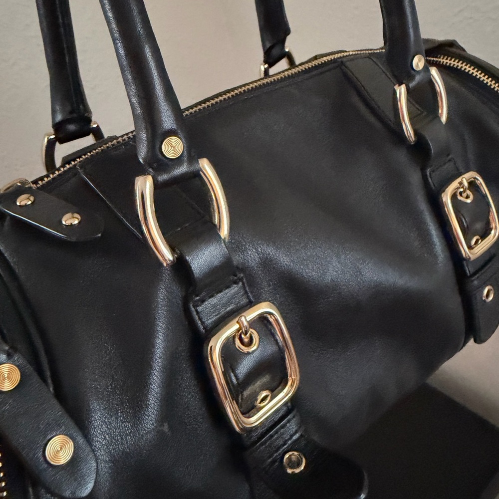 Elegant 100% Leather Black Handbag - Picture 5 of 8